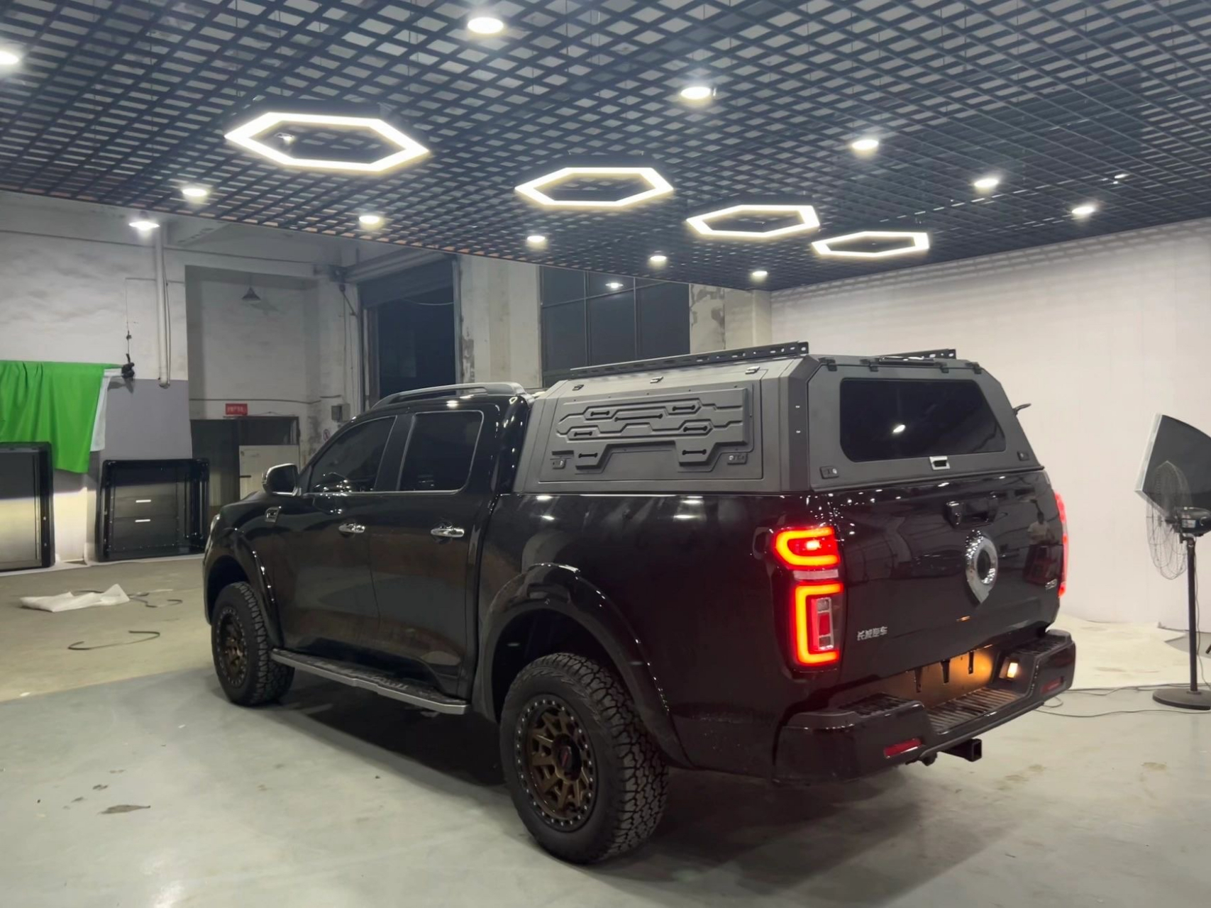 长城炮皮卡车改装案例#三开门后箱盖# #皮卡改装