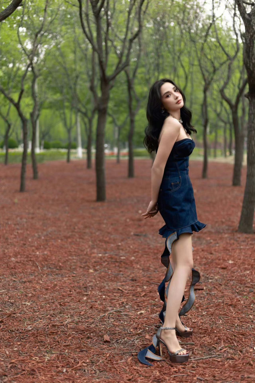 彭小苒  大长腿美jio  性感妖艳