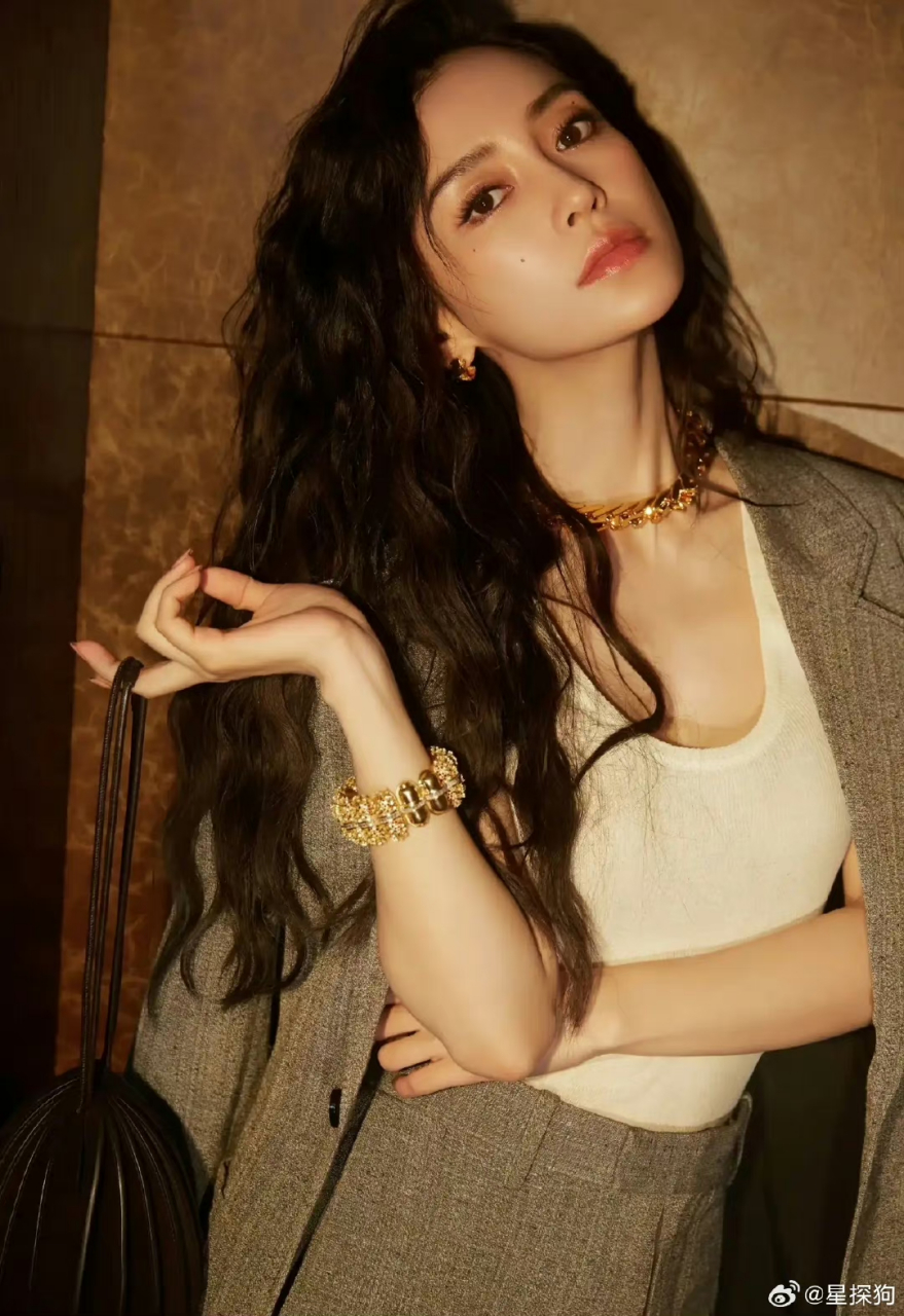 34岁的杨颖状态越来越好啦!