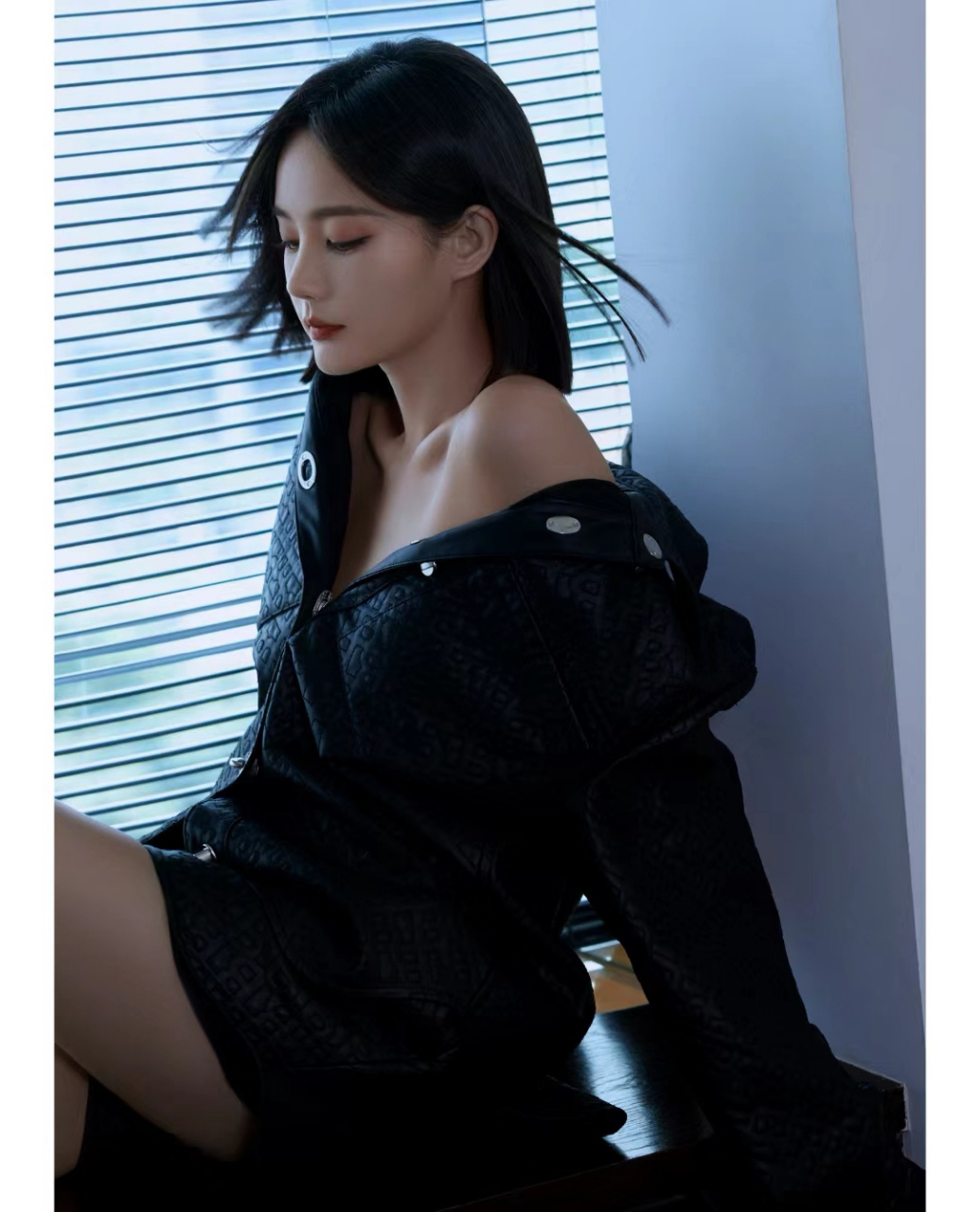 李一桐最新大长腿照美翻了#李一桐