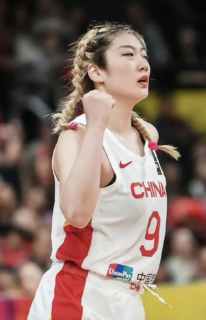 中国最漂亮女篮运动员图片