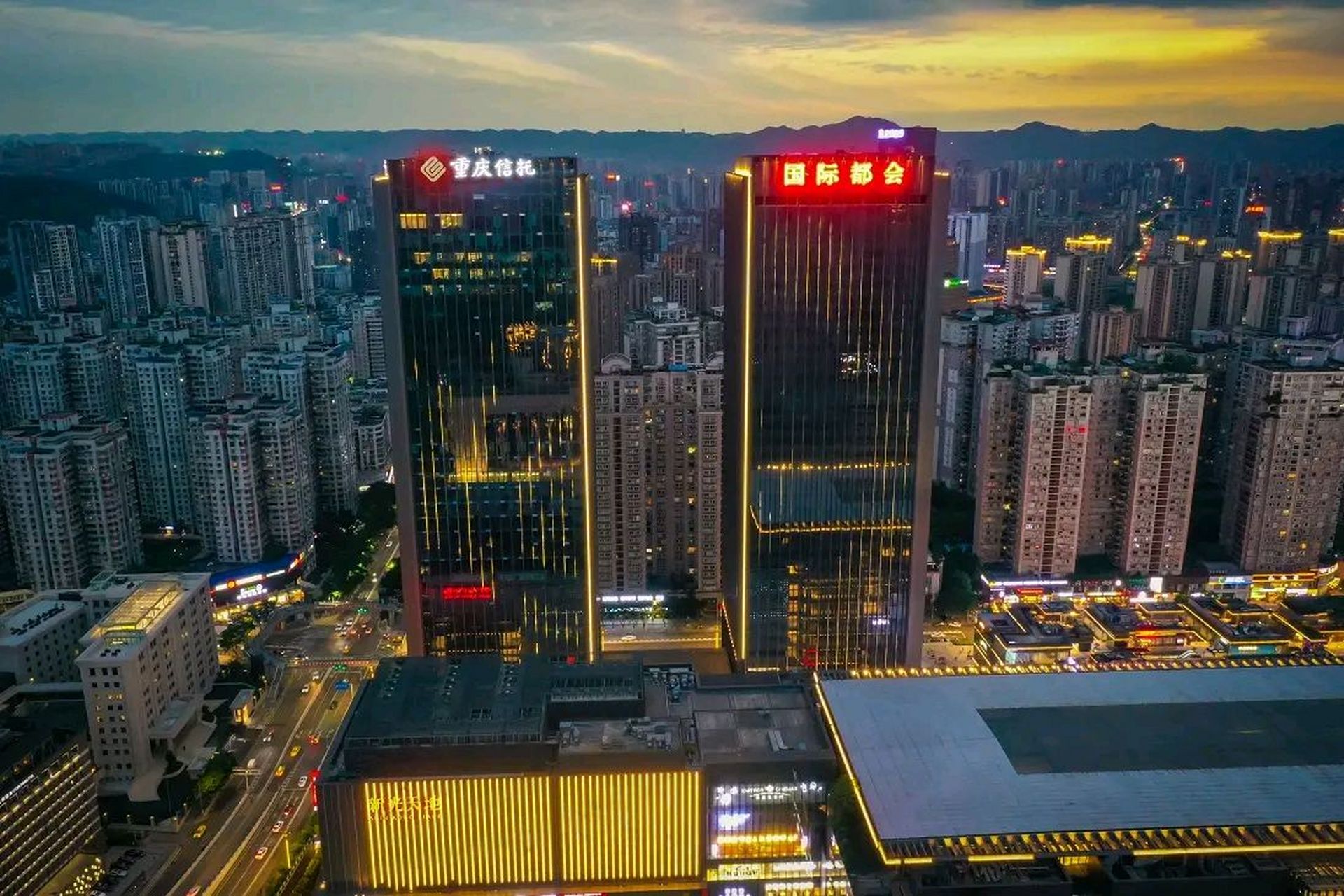 重庆国际信托是扎根重庆的一家信托公司,最近这家企业已经把总泊佑