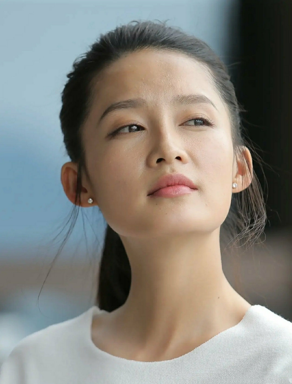 李沁,长鱼尾纹了!