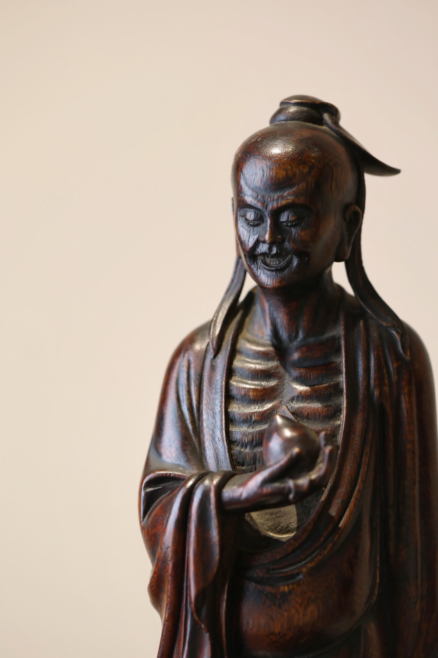 仿古作 海南沉香·东方朔 油脂饱满,纹理丝丝缕缕萦绕.