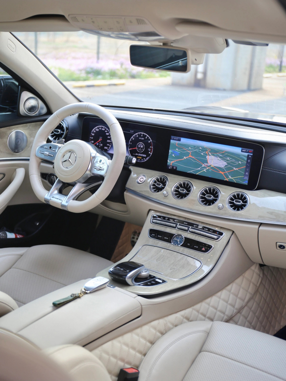 德系内饰天花板!梅赛德斯奔驰e!