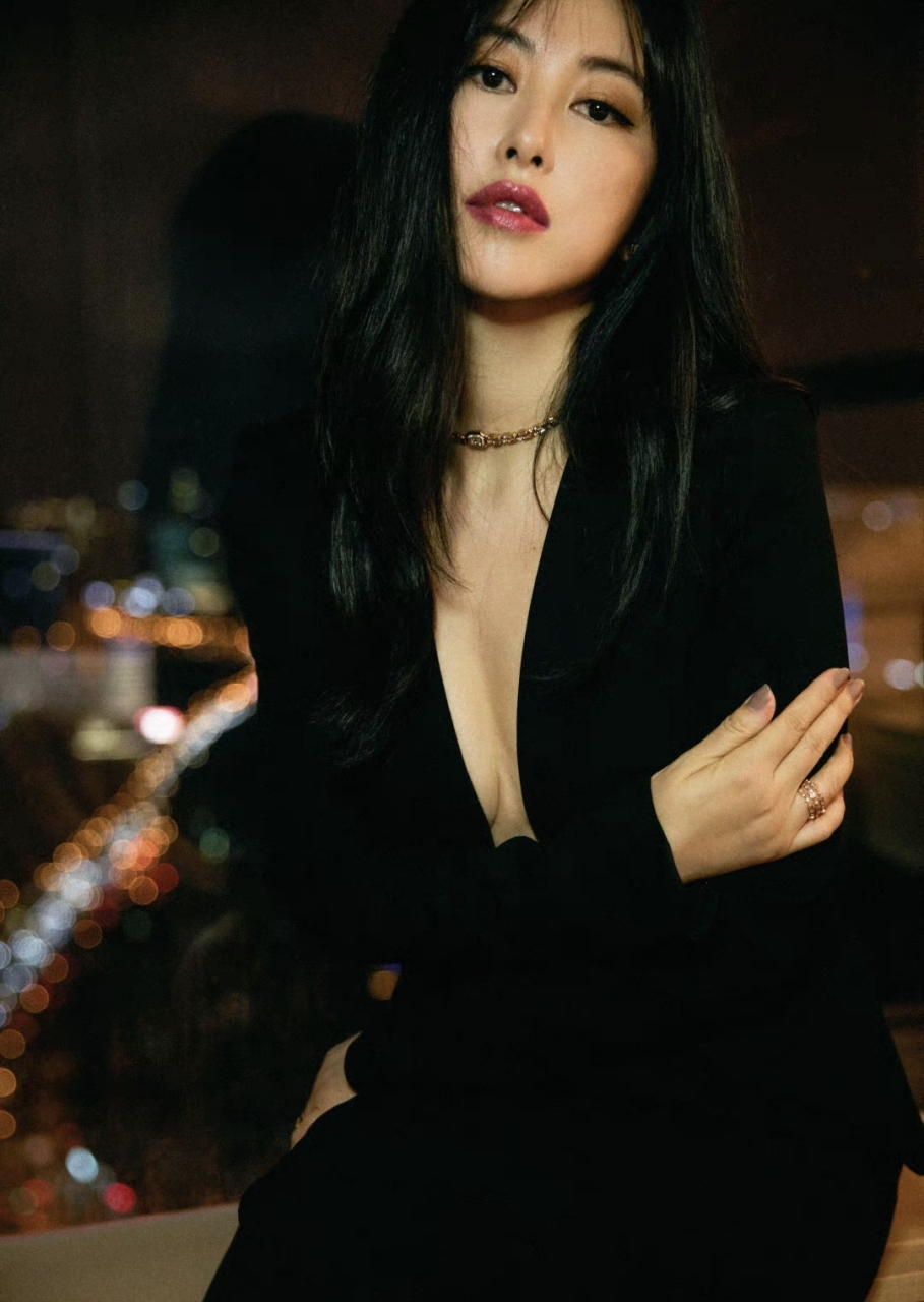 朱珠参加极速前进时就觉得她性格超好,很清醒.