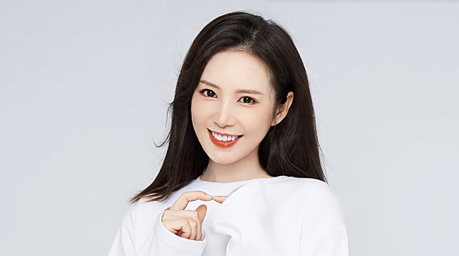 刘国正妻子芦璐:国乒第一女神,嫁大9岁丈夫生2娃,今已转型教练