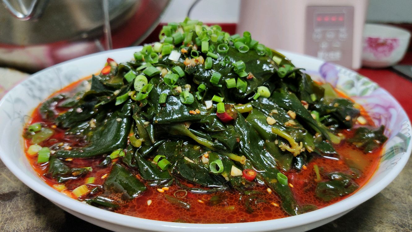 大厨教你适合夏天吃的开胃凉菜“凉拌海带芽”翠绿爽口,收藏好