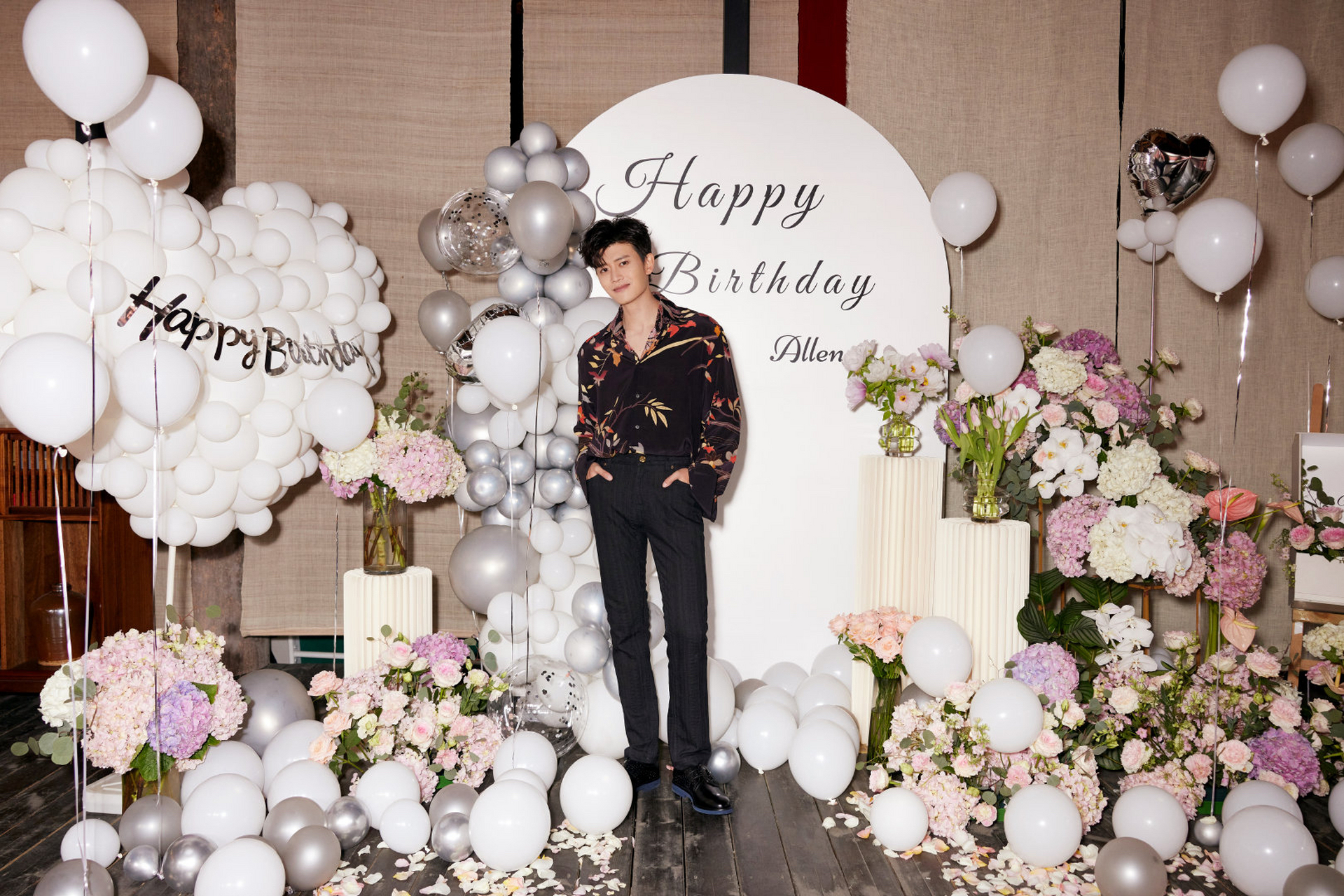 任嘉伦# 嘉伦,生日快乐[生日蛋糕]