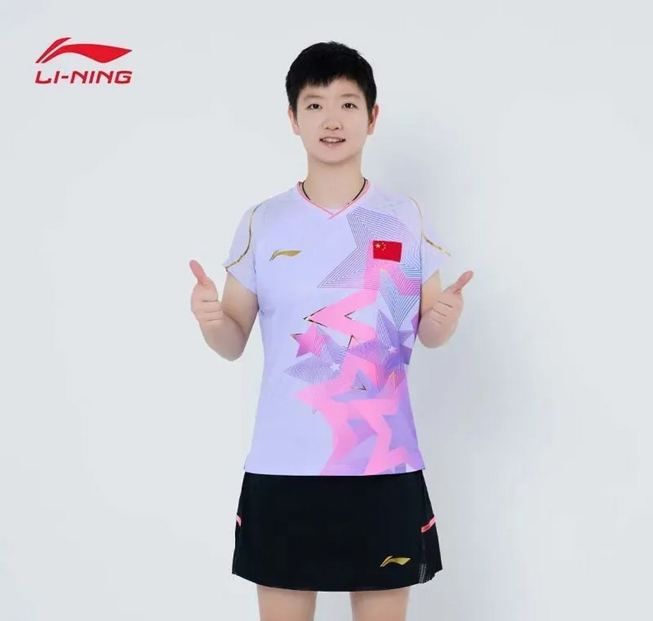 女孩穿裙子漂亮.