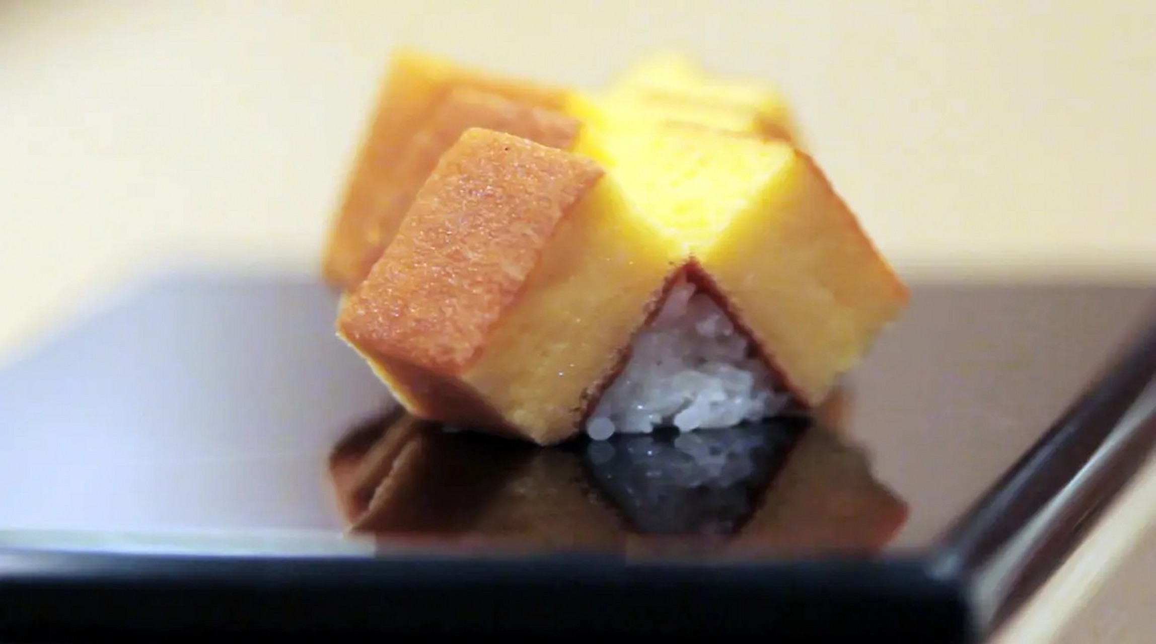 《寿司之神》,寿司,精美的不舍得入口  这是一部由美国的导演大卫*