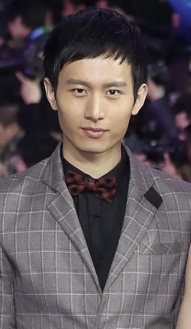 成毅早期生图,一言难尽[苦笑]