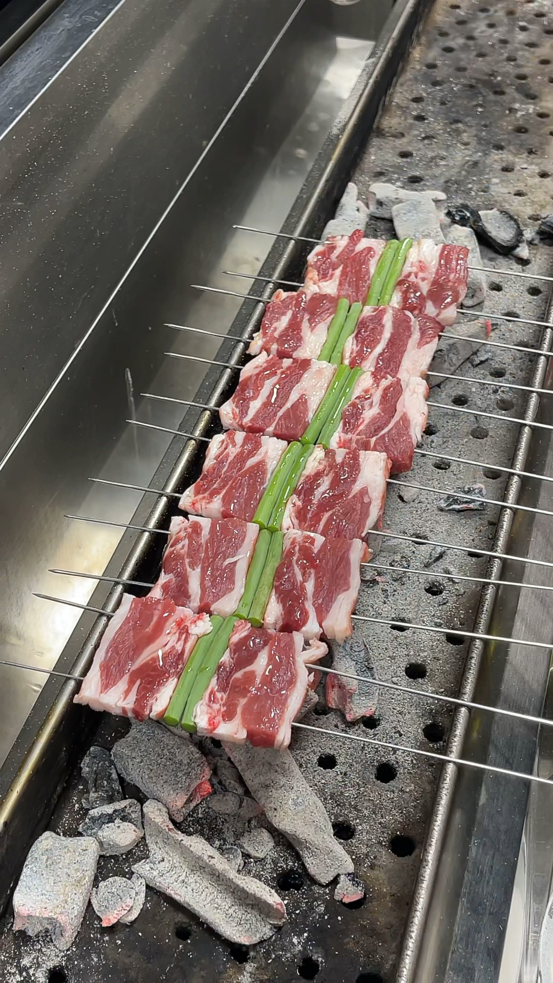 烧烤教程烤黑椒牛肋条