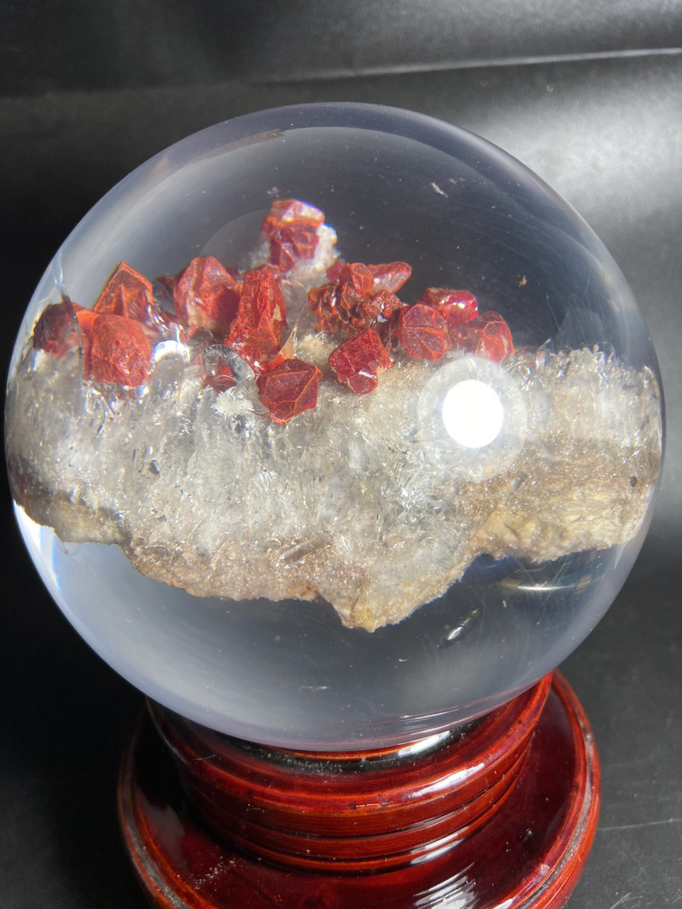 朱砂晶体水晶球 天然朱砂原矿晶体人造水晶球 超大朱砂晶体原石,采用