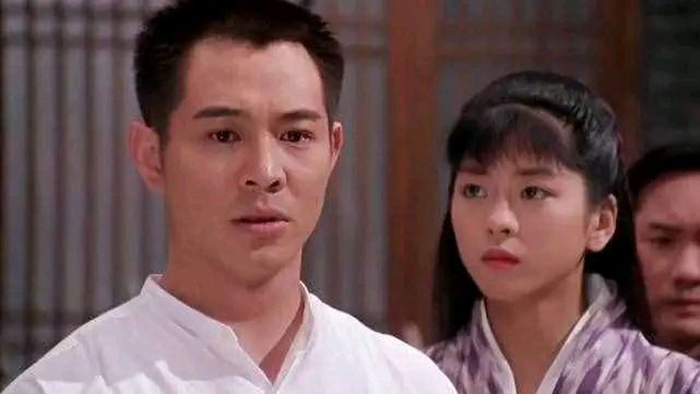 当年,香港"膝王"陈志明为了找明星拍戏赚钱,竟然想打李连杰的头,还用