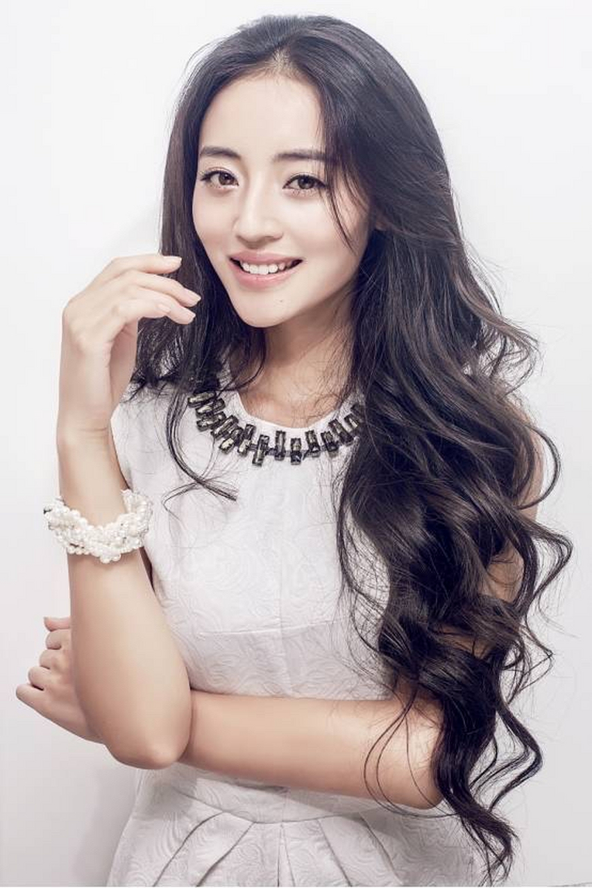 秦雪,1990年7月30日出生于山东省,毕业于河北传媒学院,中国内地影视女