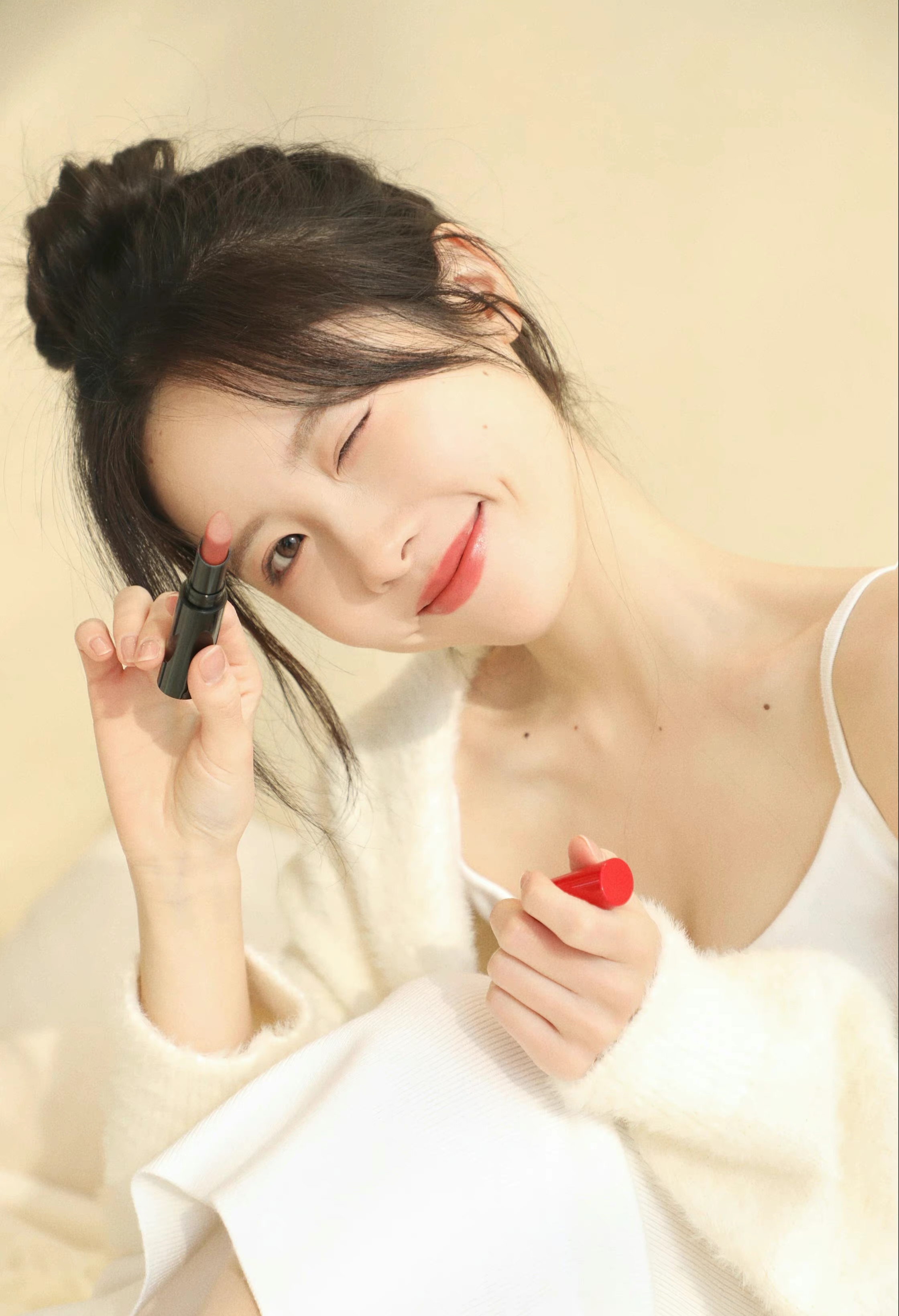 梨涡女孩:你喜欢长发还是丸子头?