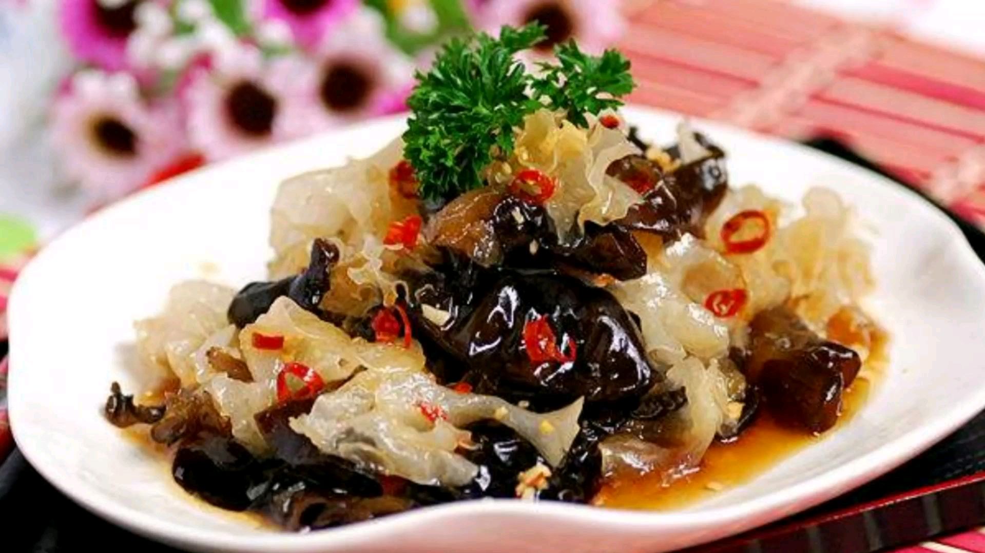 家常“凉拌双耳”清爽可口,下酒又下饭,好吃还不腻,上桌被抢光