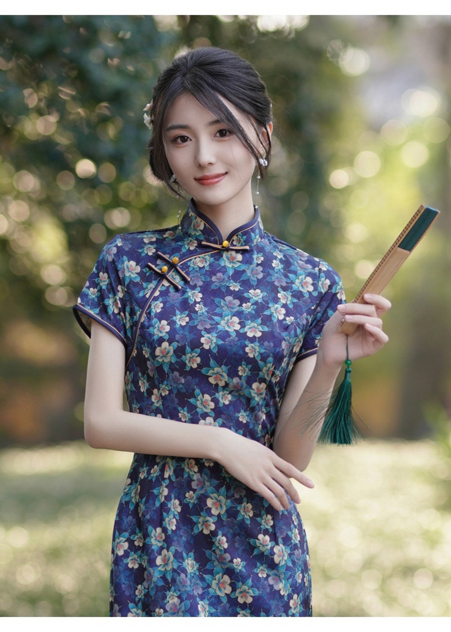 改良老上海碎花旗袍,修身显瘦柔美优雅. #新中式穿搭大赏