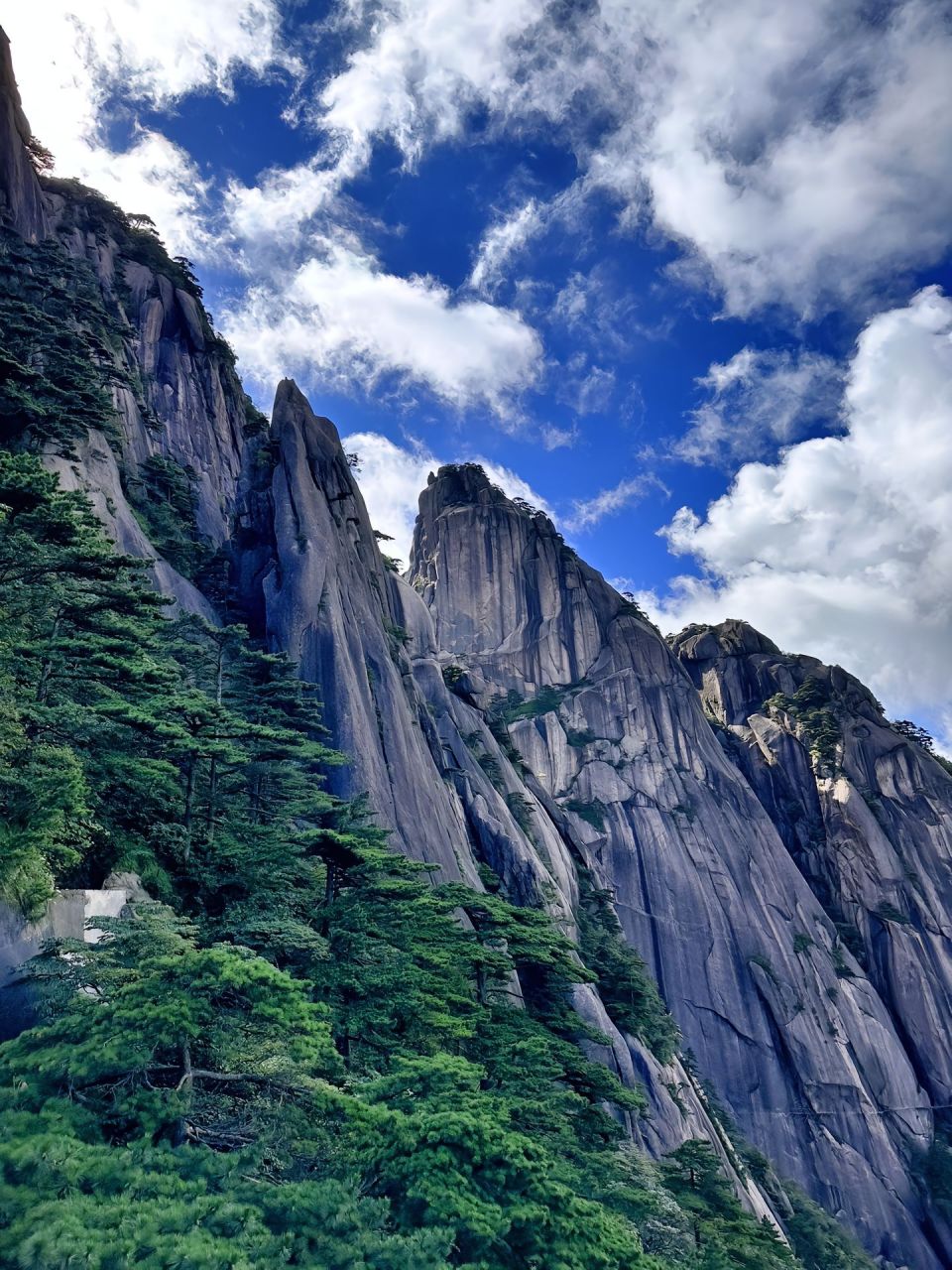 黄山风景优美空气清新