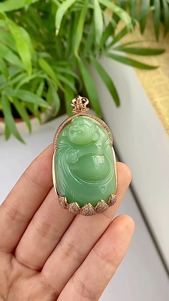 碧玉佛公吊坠