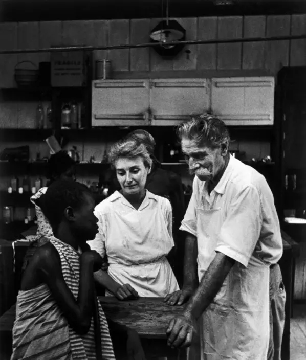 "非洲圣人"史怀哲的传奇人生,一个敬畏生命的人