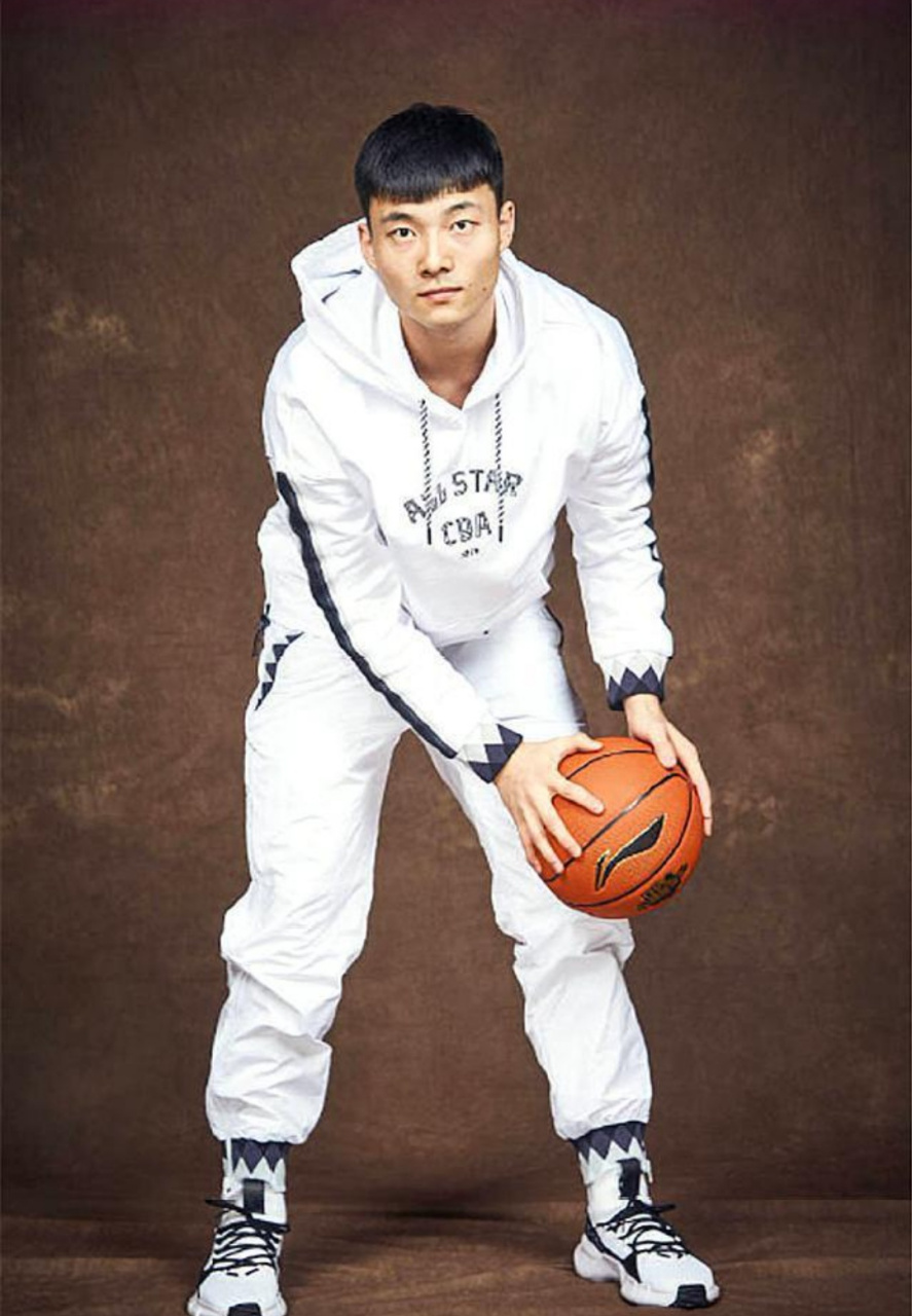 辽宁男篮防守大将,鄢手琪! #辽宁男篮