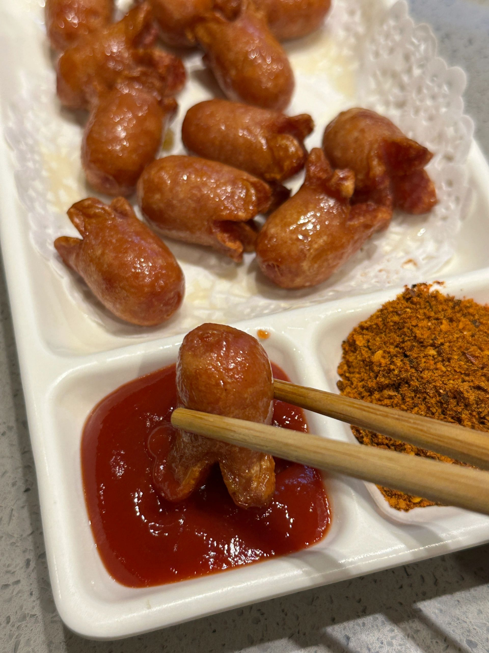 然后联系工作人员帮忙炸个开花肠!