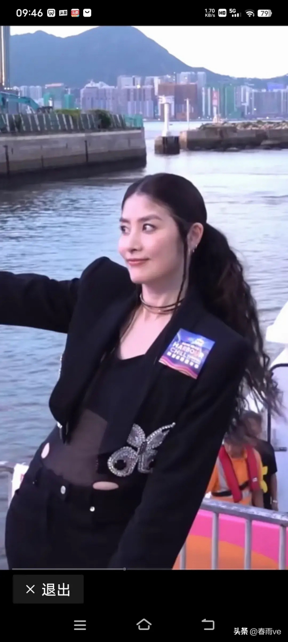 终于知道陈慧琳难看在哪了:她的发际线太低了!