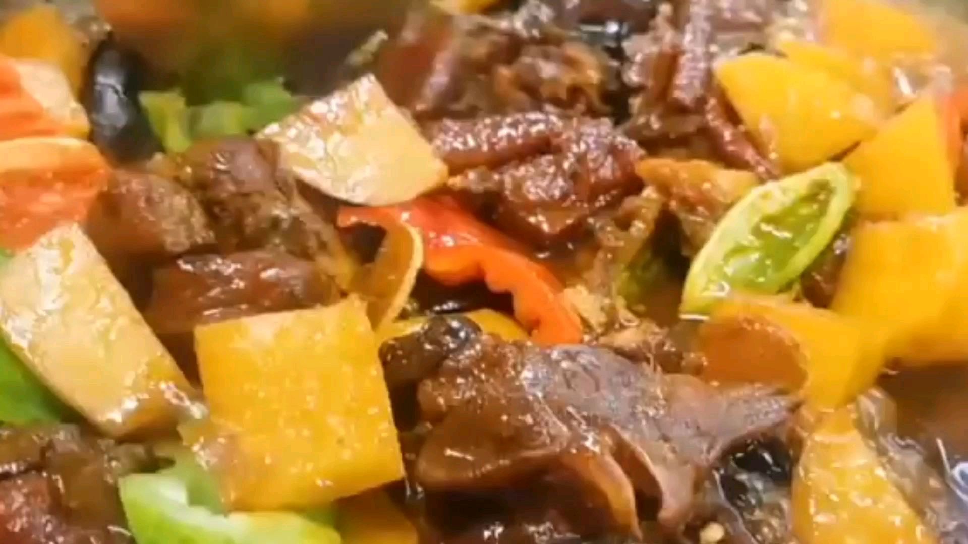 最正宗的黄焖鸡米饭,以后不用再花冤枉钱了,自己在家做好吃极了