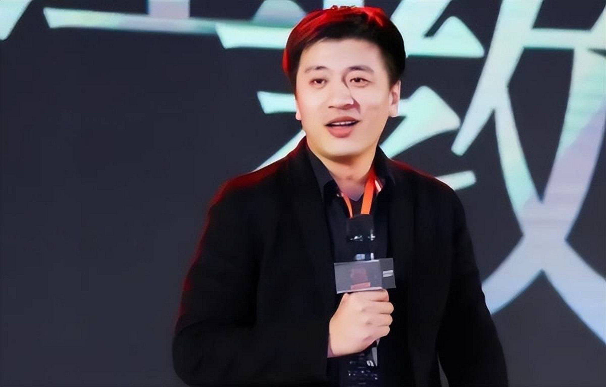 张推荐专业有几条思路可以学习,分高尽量选专业,不