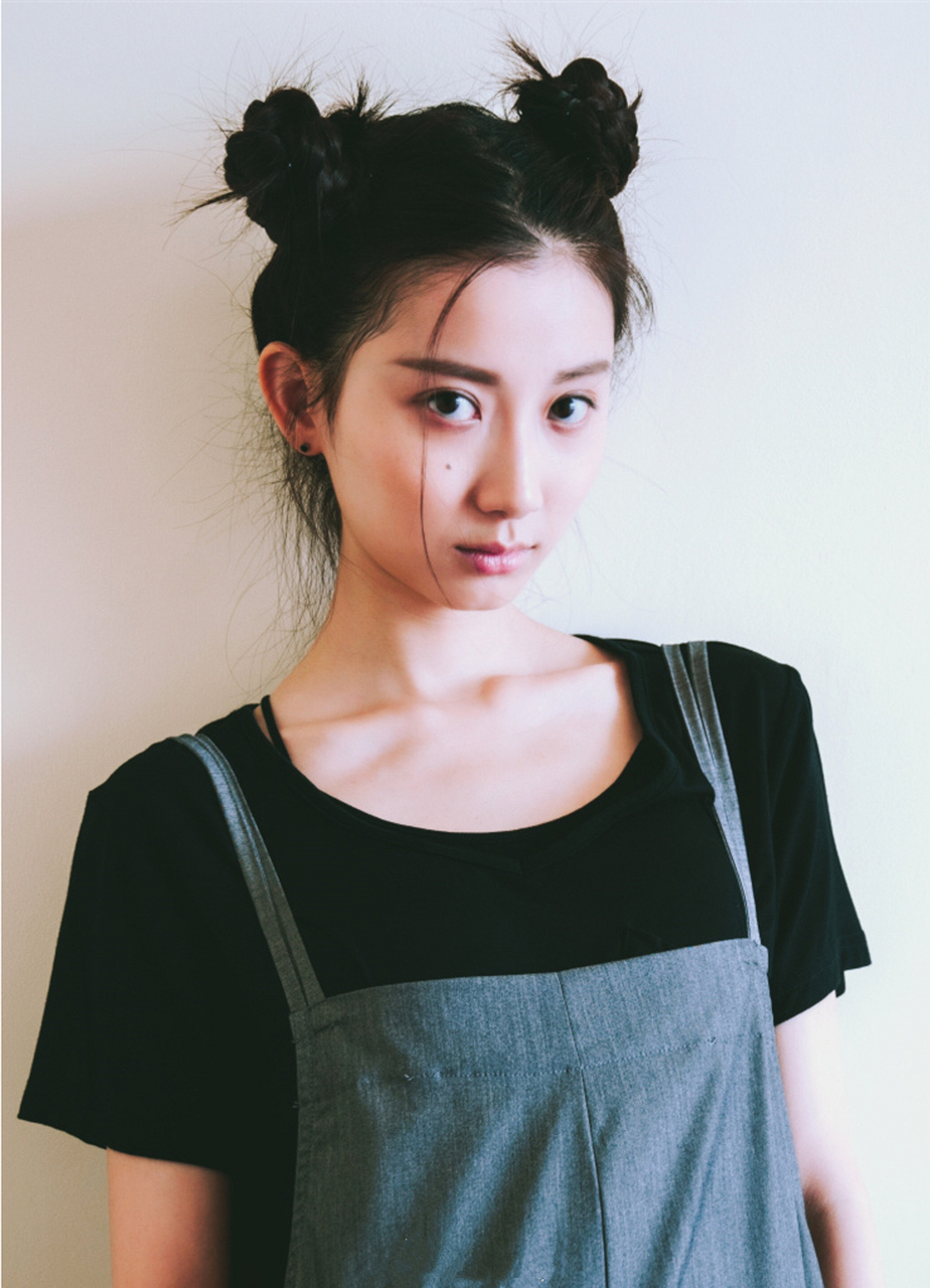 蒲萄,11月6日出生于甘肃省兰州市,中国内地女演员.