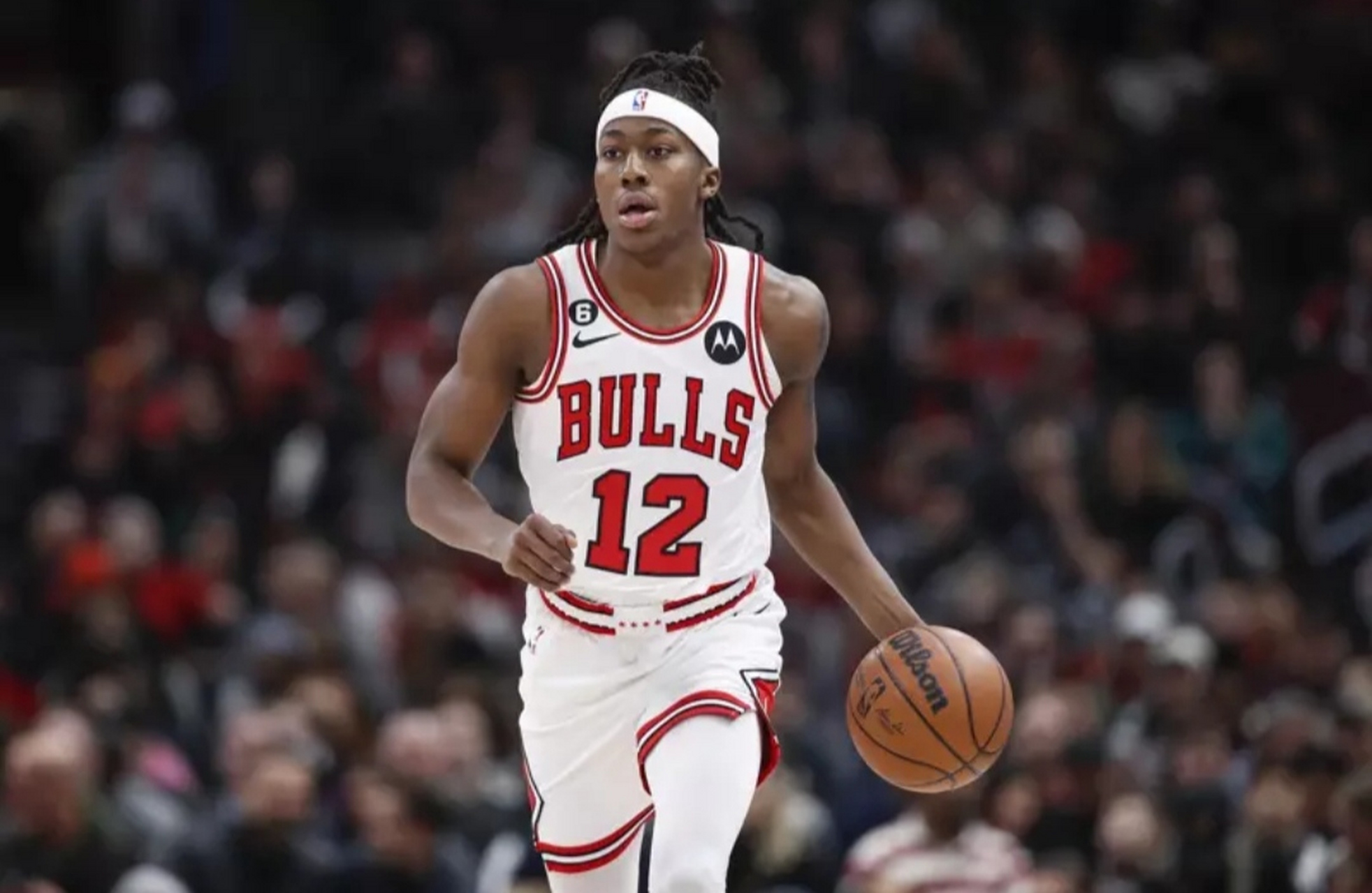 公牛队与受限制自由球员多森姆(ayo dosunmu)达成一份为期3年,价值2