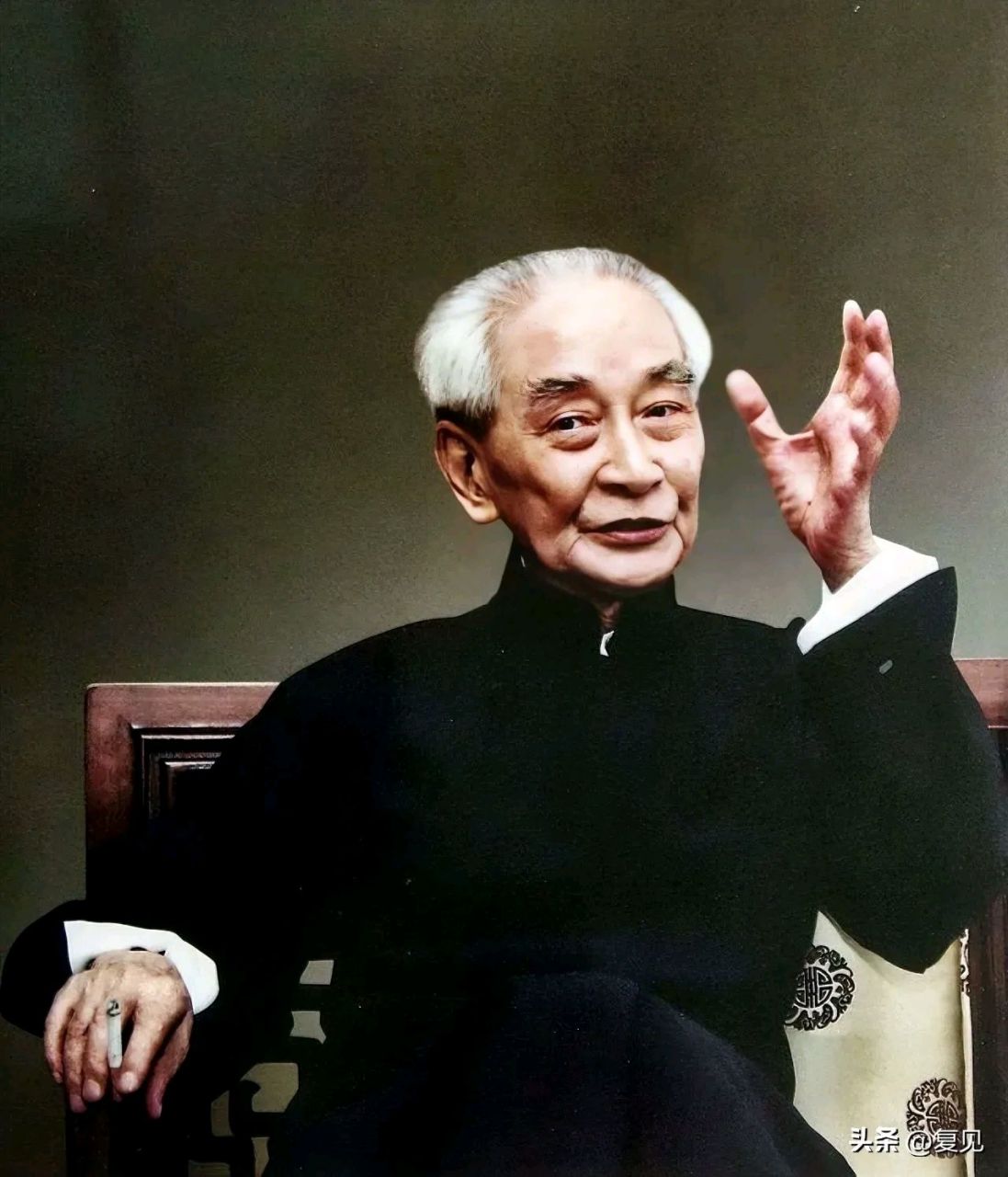 南怀瑾icon说, 性格越倔强的人,命越硬, 脾气越暴躁的人,命越苦.