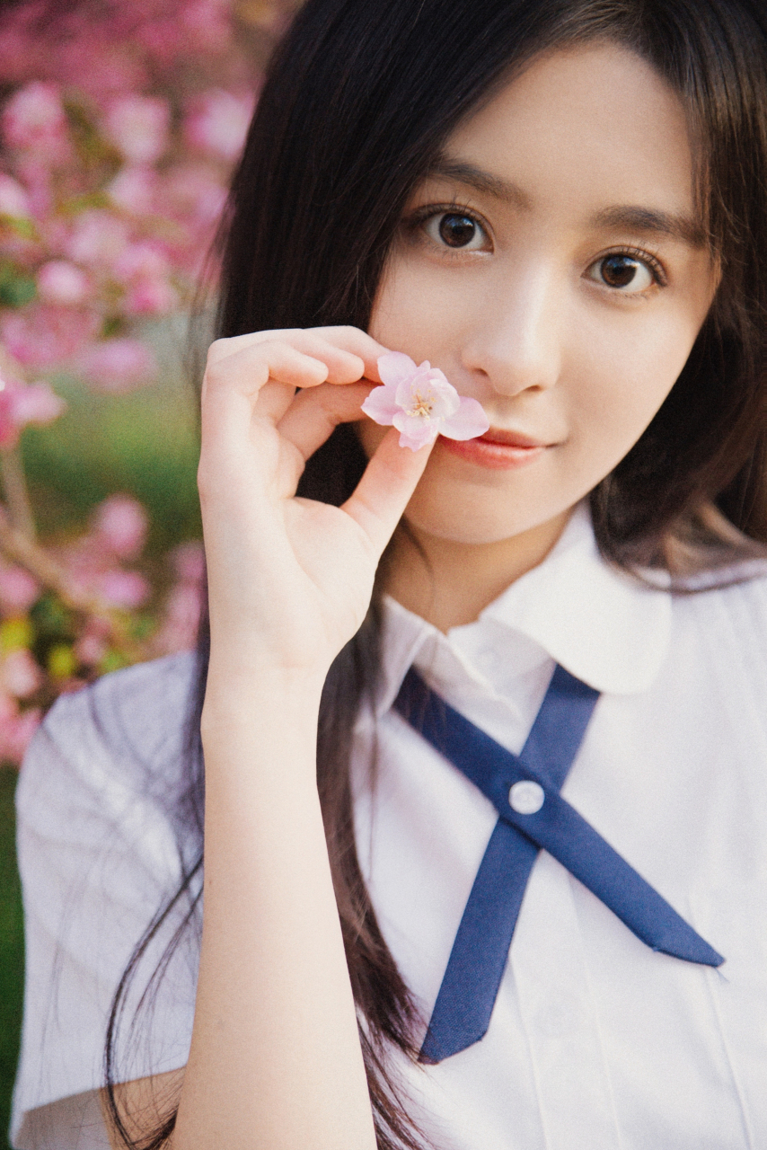 美女演员宋霄瑛子