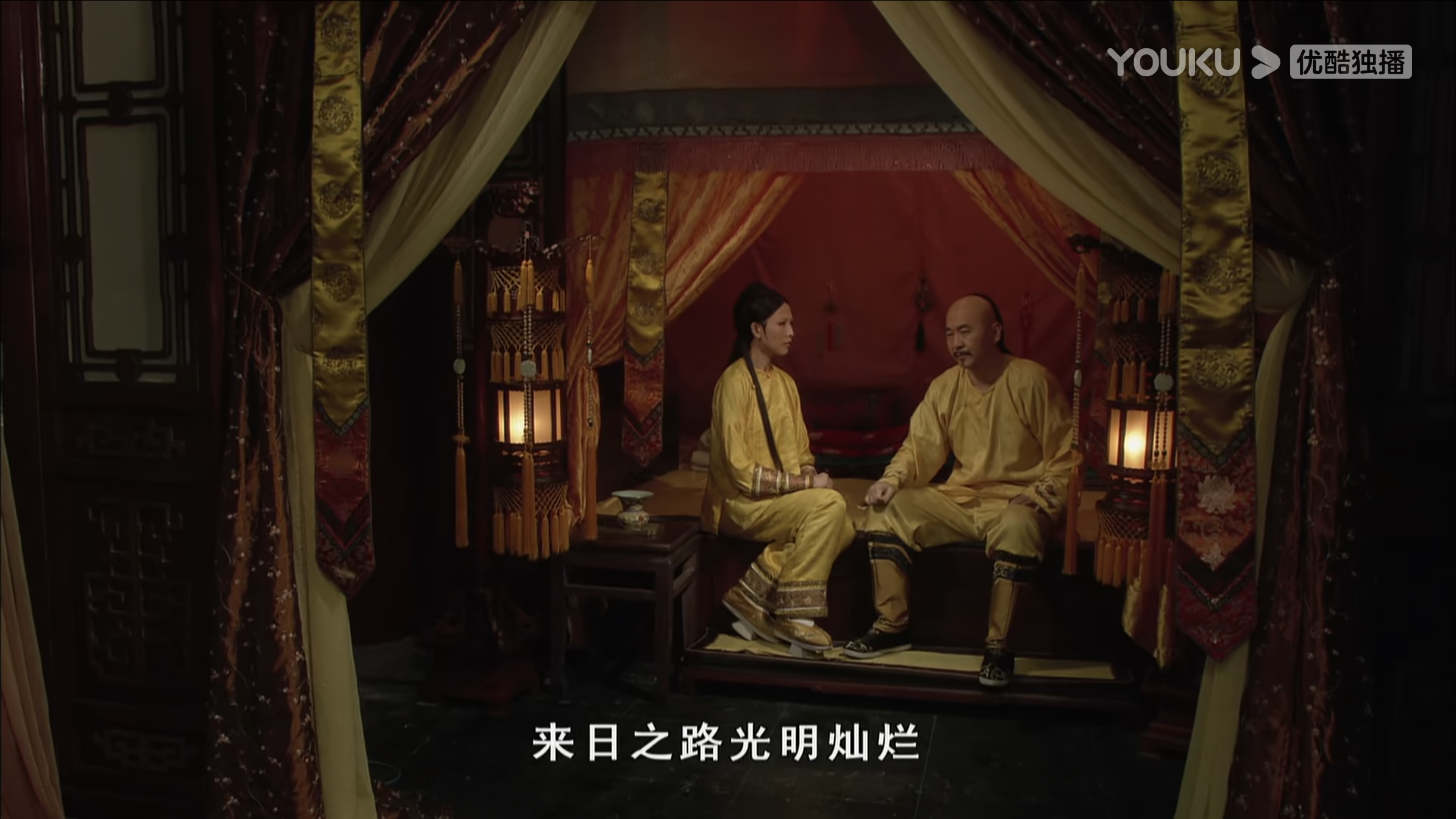 《甄嬛传》以半幅皇后仪仗再度回宫,甄嬛最该感谢的竟是她