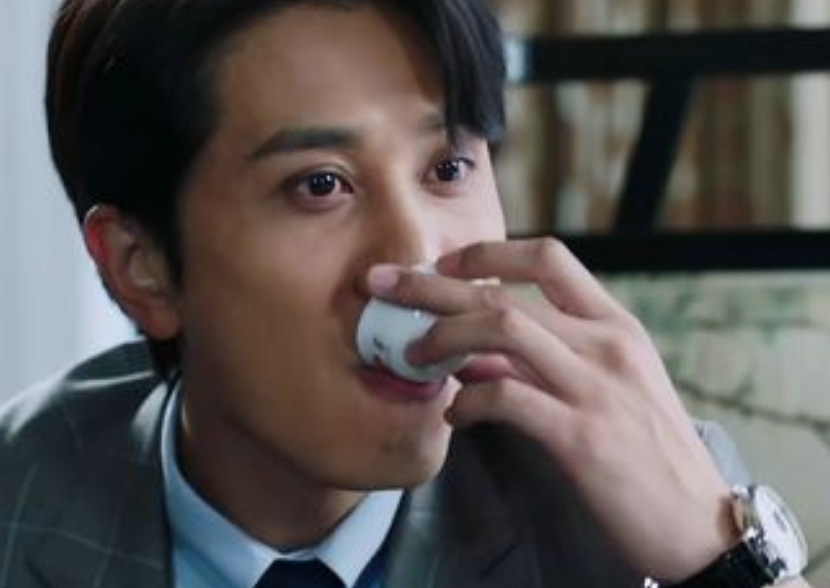 《阳光之下》申世杰为什么做不了真正的封潇声?