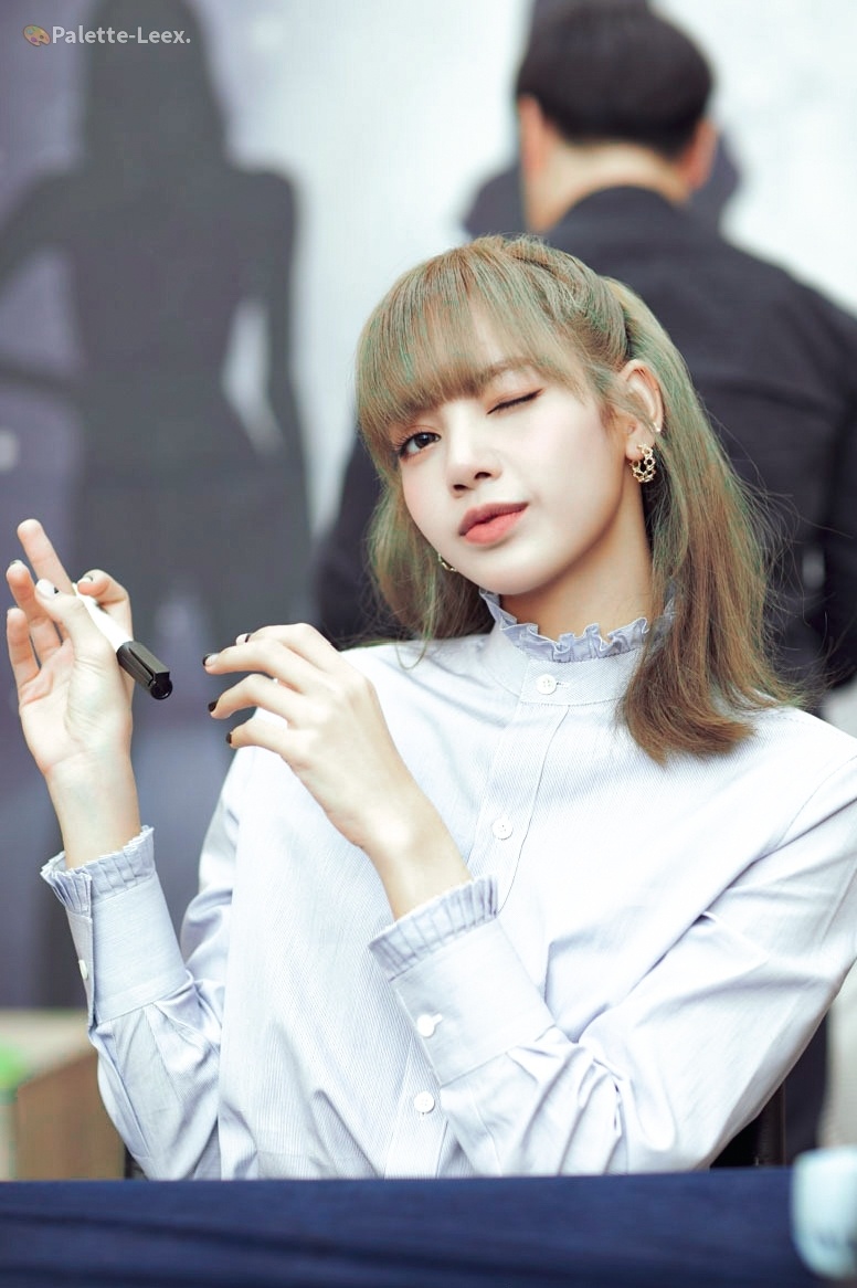 精美图集|人气偶像lisa,又甜又酷