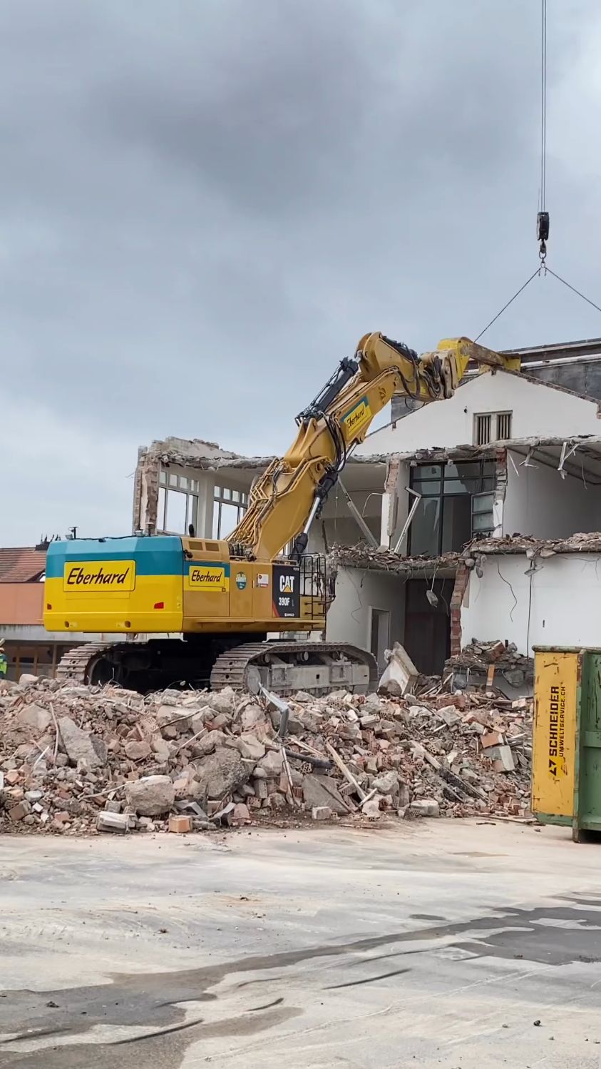 拆迁队施工现场