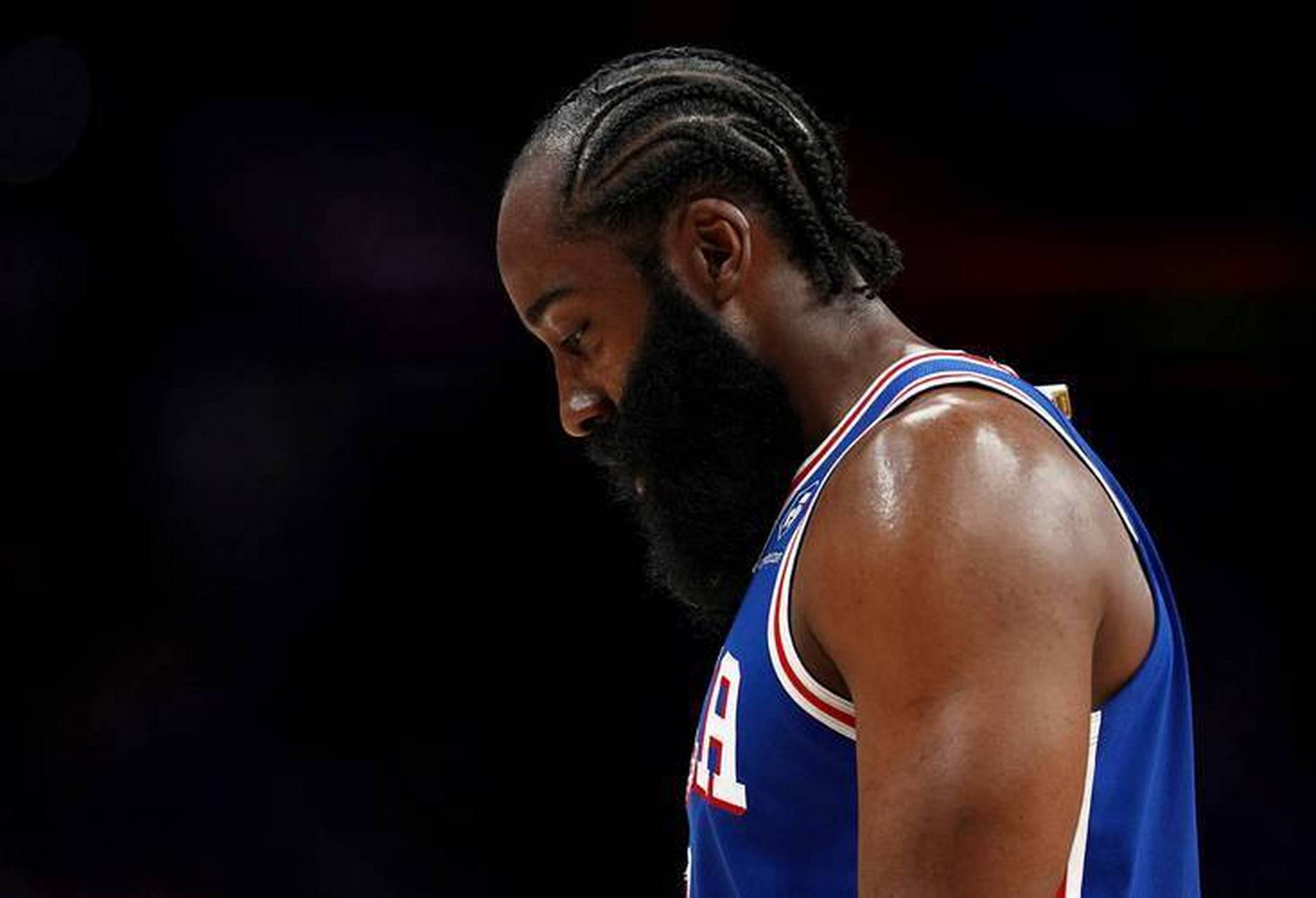 地震级交易,哈登加盟快船联手莱昂纳德保罗乔治和威少组建四巨头