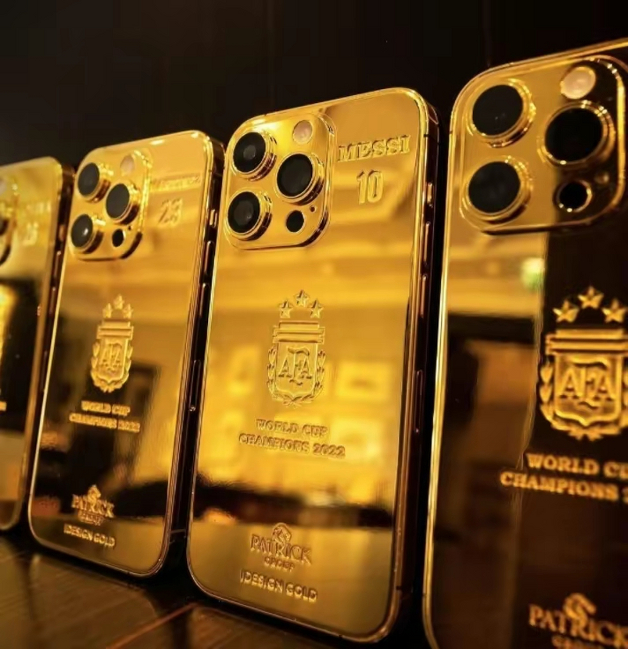 梅西花145万,定制35部iphone:24k金打造,馈赠队友