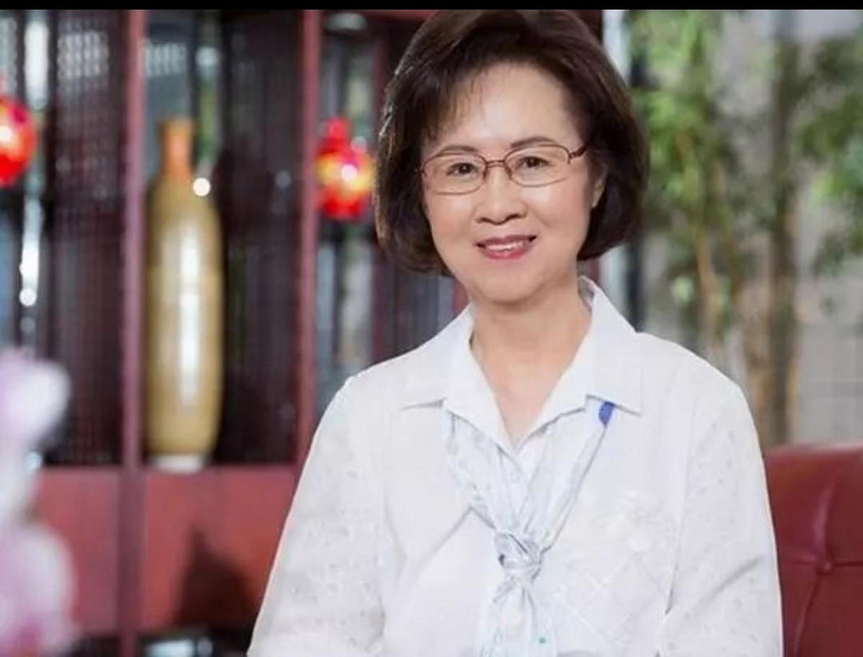 晚年的女作家琼瑶