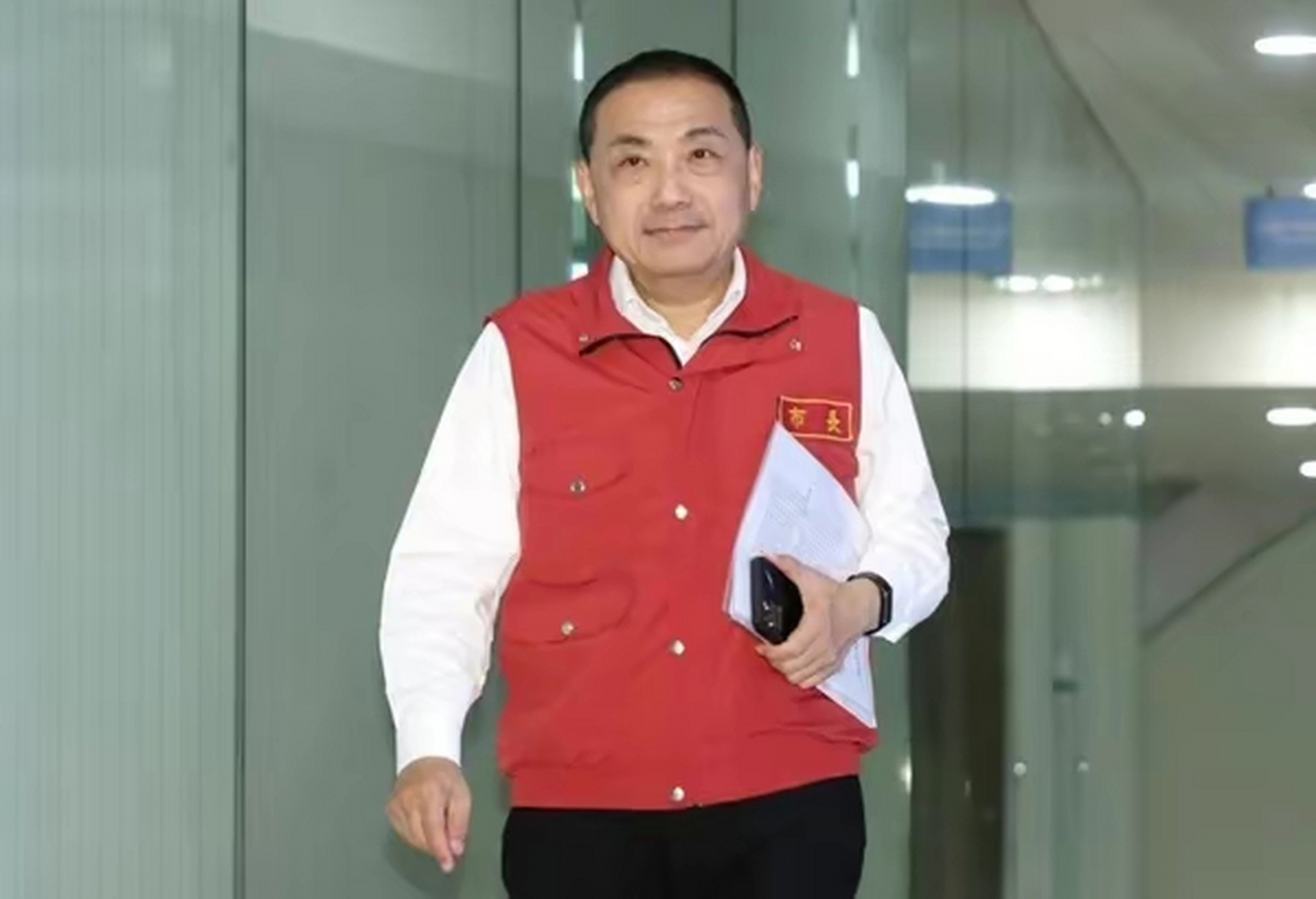 侯友宜民调上升2024有望获选# 最近《美丽岛电子报》民调显示,侯友宜