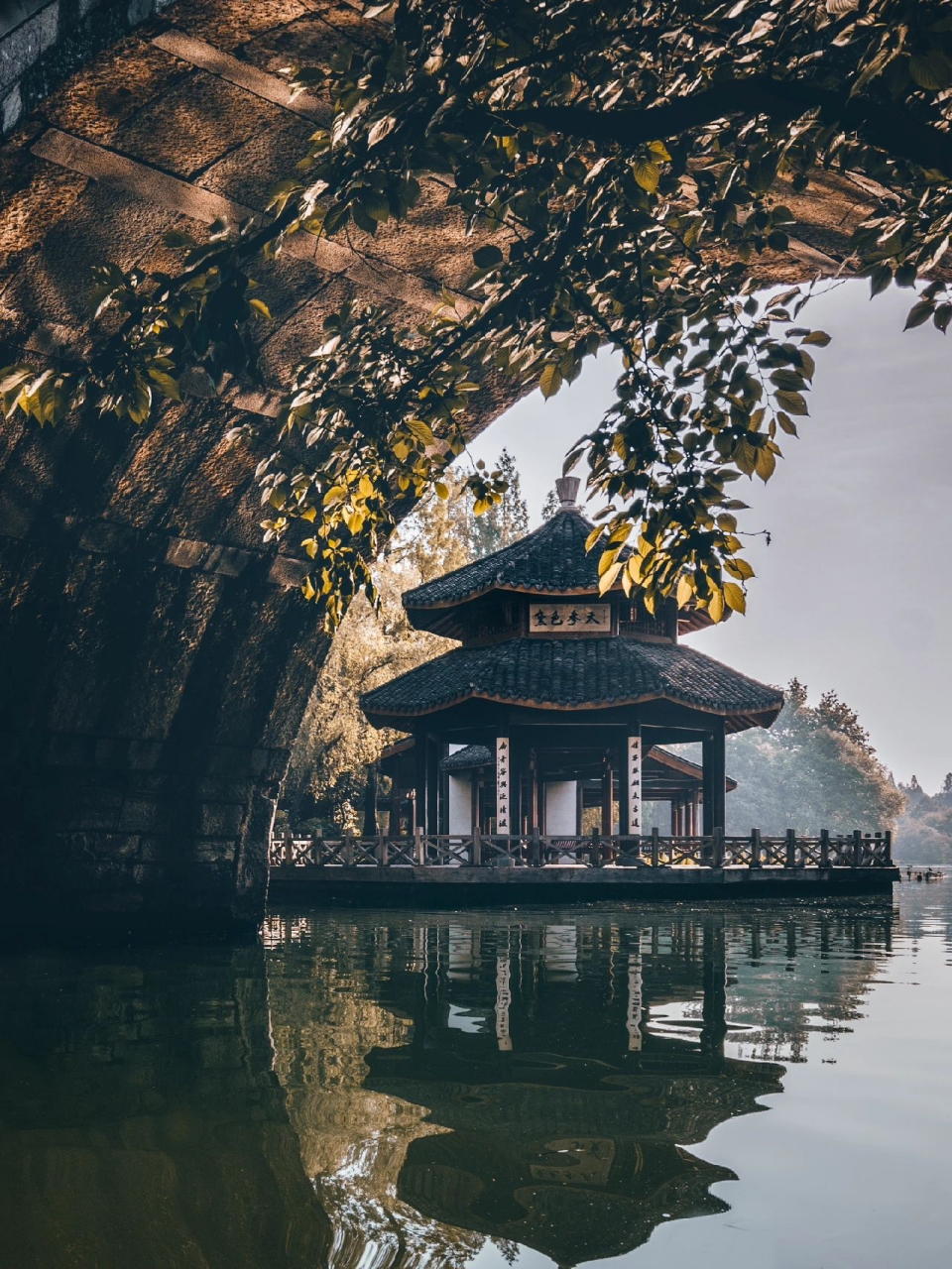 一直以为西湖已经够多机位可拍了,没想到杭州好看的古建筑也巨多!