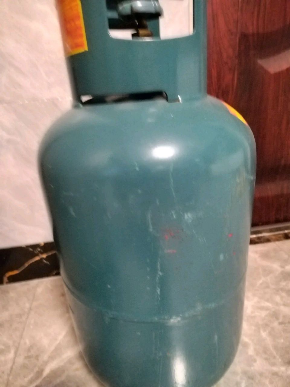 今天准备煮饭,可是煤气罐没有气了!