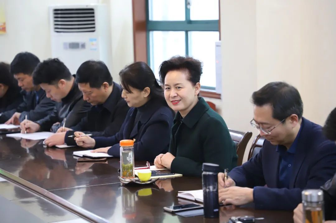 陈雅丽履新南阳市二十一学校:"拥抱春天"