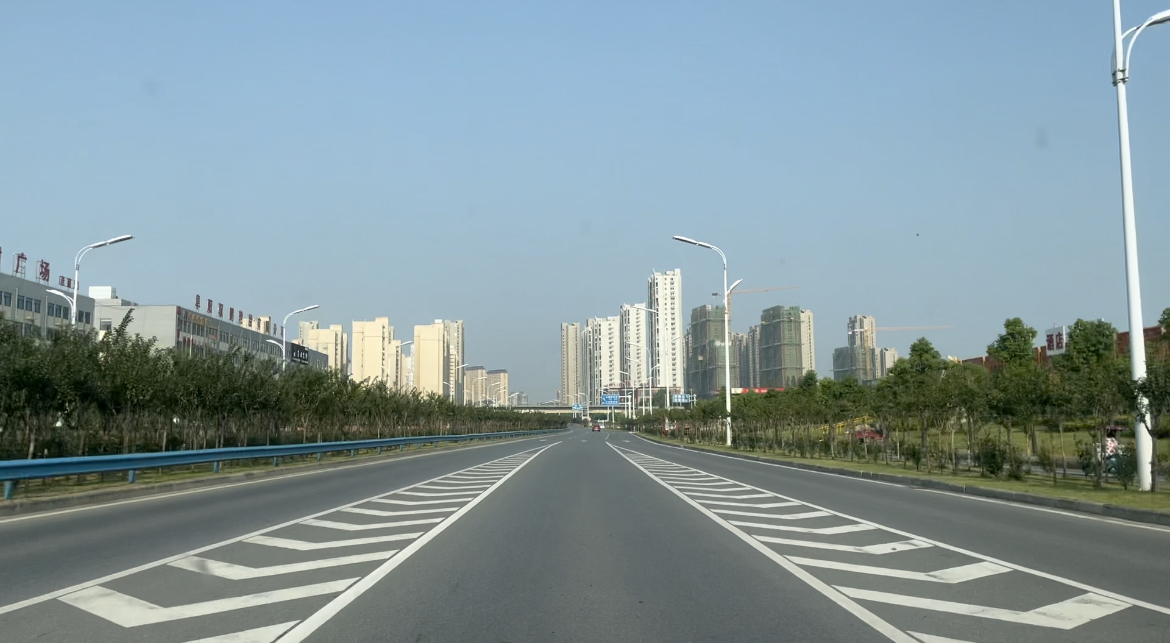 城市还是乡村?我们更向往哪里?房产哪里更有前途?