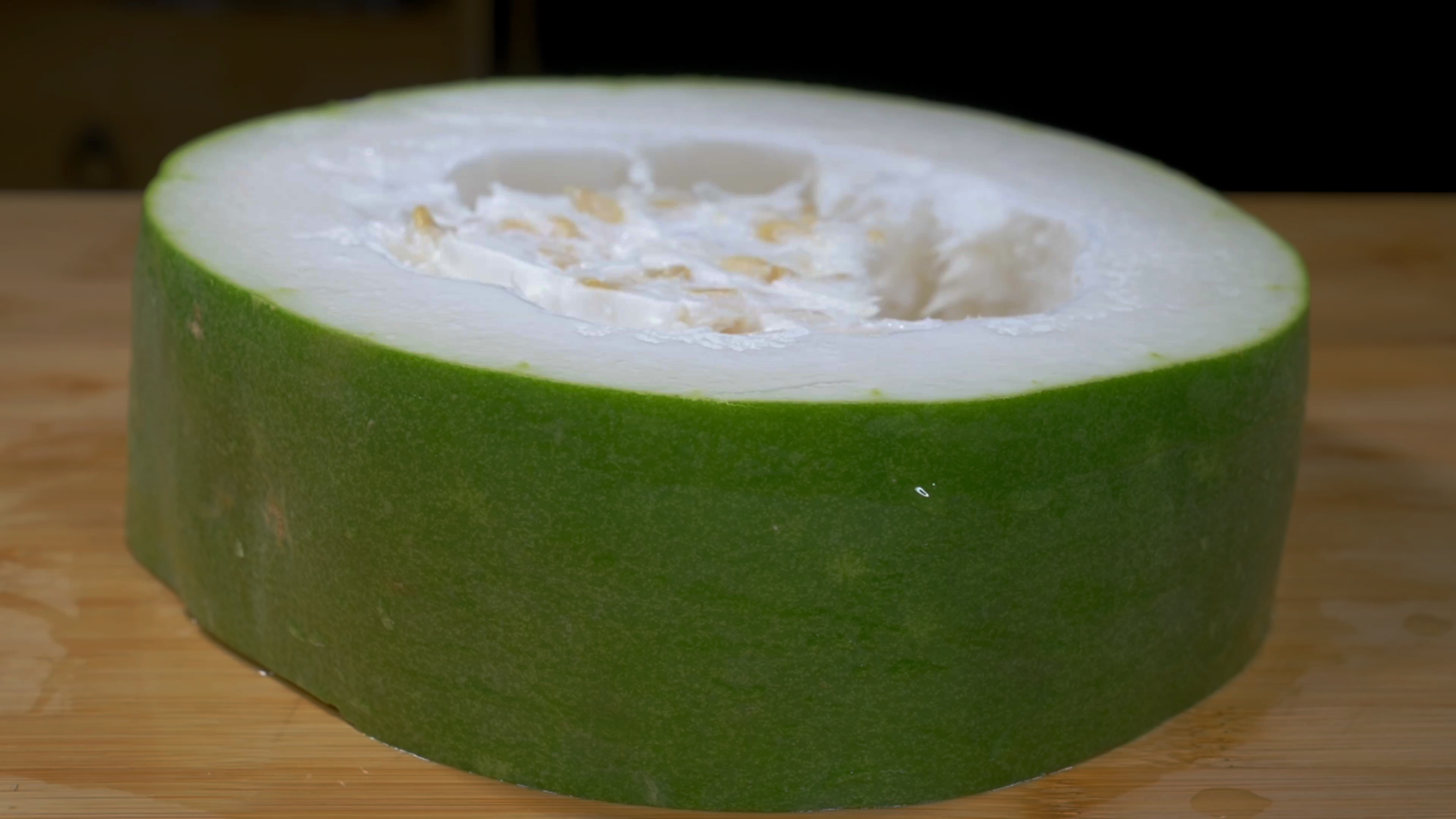 冬瓜排骨汤像我这样做,大人小孩都爱喝,低卡低脂,营养美味