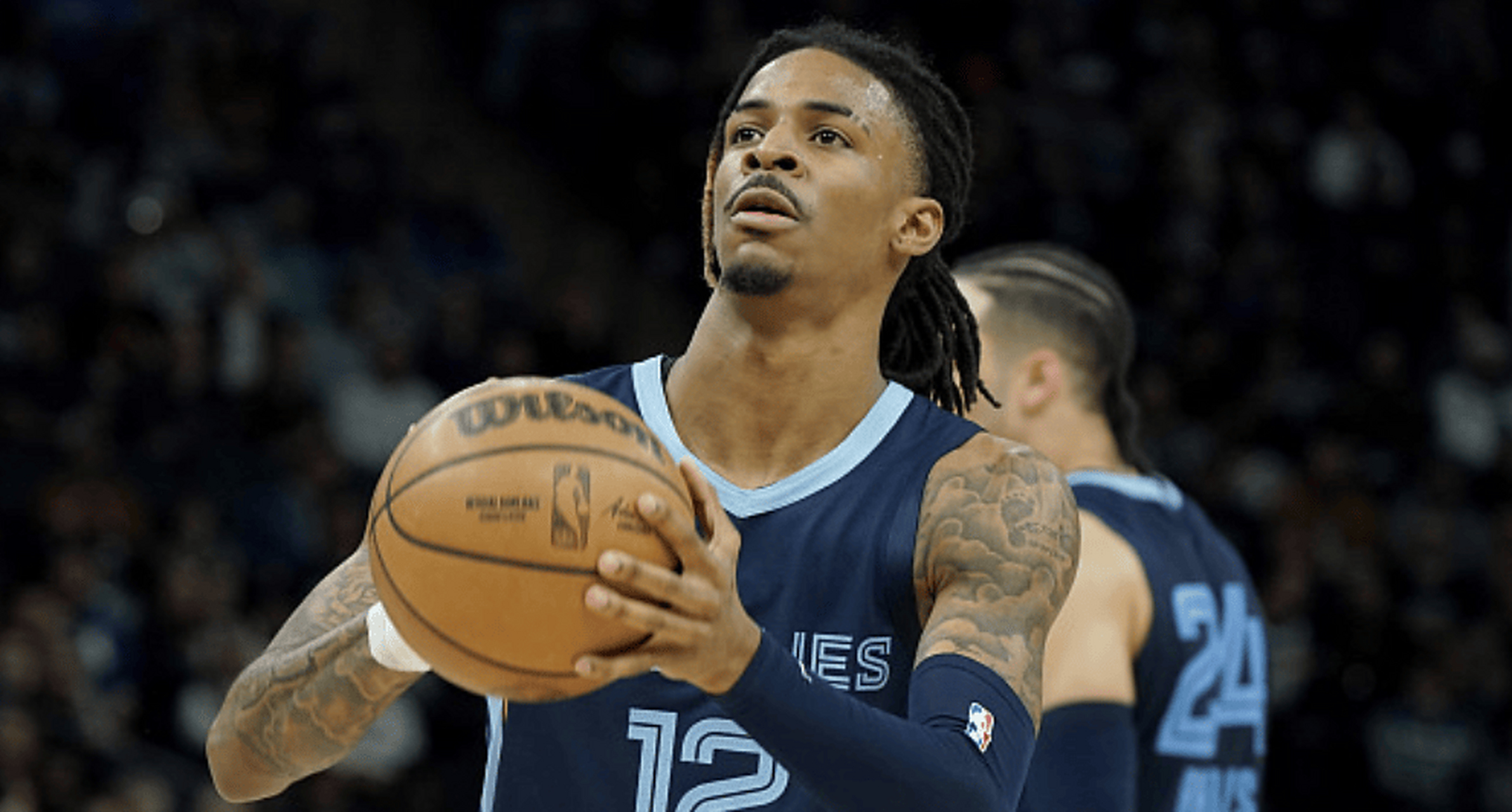 近日,nba名宿巴克利在节目中公开谈论了灰熊球星莫兰特,巴克利认为