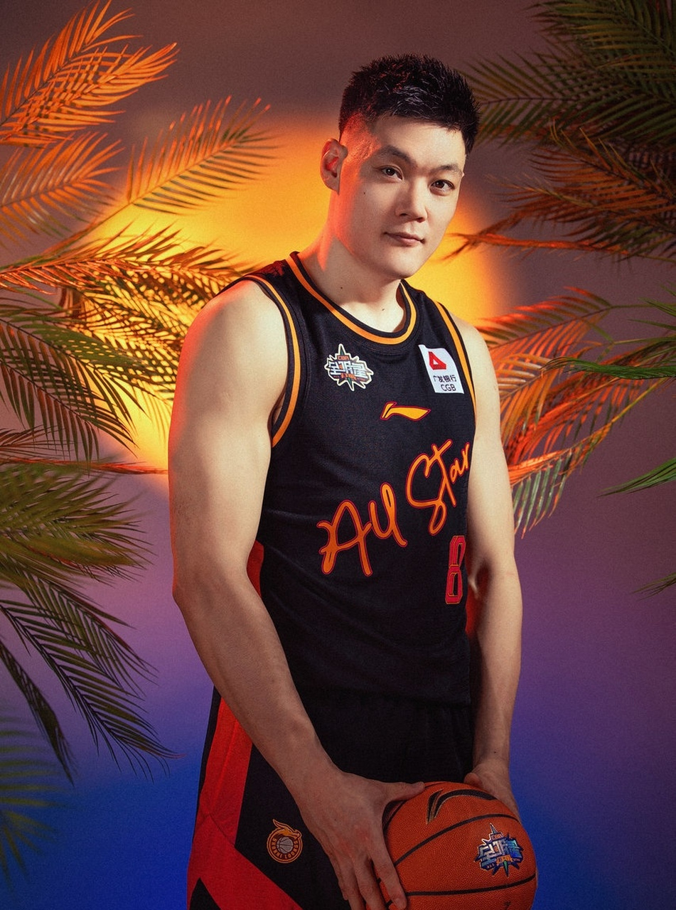 张宁,山西男篮的拼命三郎,你可以说他某场状态低迷,但不可以说他没有